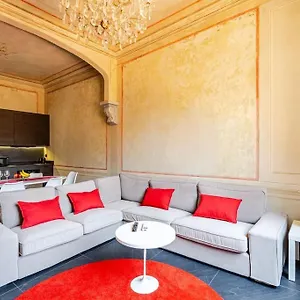  Apartment Next To The Cathedral Duomo Italy