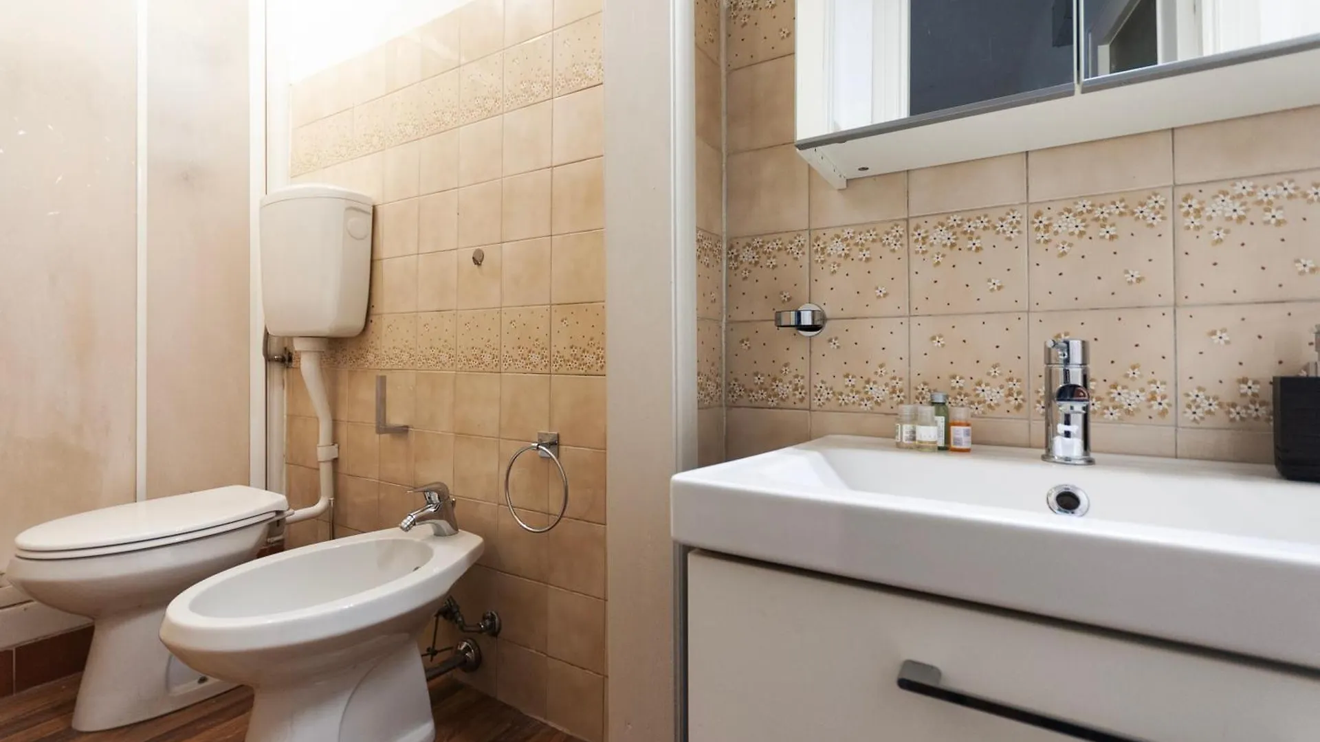 Appartamento Casa Renoir 5 Minuti Da Duomo Milano 0*,